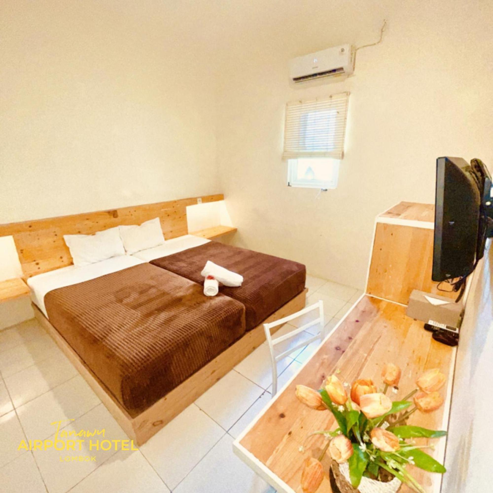 Tanawu Airport Hotel Lombok Praya Bagian luar foto